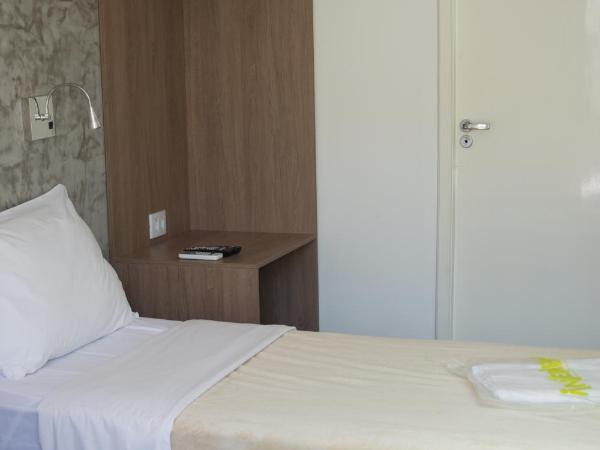 Anhembi Hostel : photo 8 de la chambre chambre double ou lits jumeaux