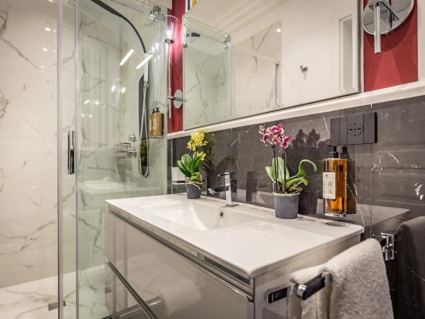 Arte' Boutique Hotel : photo 5 de la chambre chambre lit queen-size supérieure - vue sur cathédrale