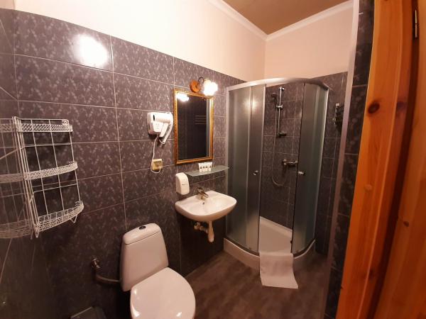 Dworek Bursztynowe Piaski : photo 3 de la chambre chambre double ou lits jumeaux