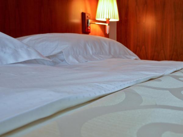 Hotel Croatia : photo 6 de la chambre chambre lits jumeaux