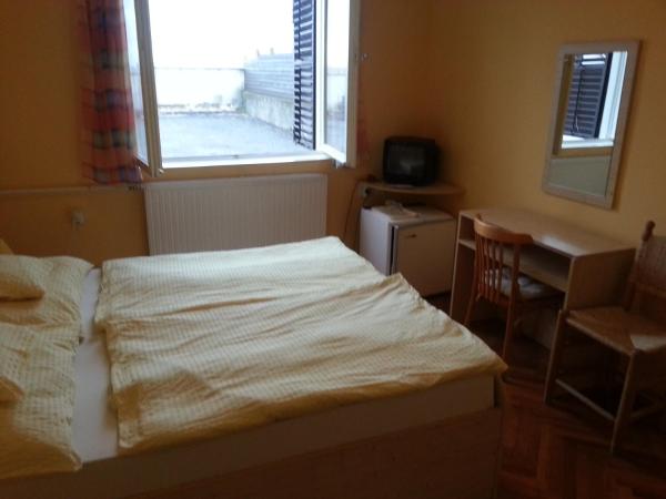 Szamárkút Panzió : photo 4 de la chambre chambre double ou lits jumeaux