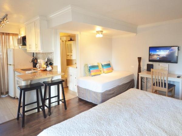 KV1009 Waikiki 2463 Kuhio Ave Honolulu : photo 1 de la chambre chambre triple - vue sur mer