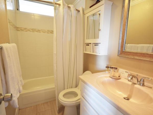 KV1009 Waikiki 2463 Kuhio Ave Honolulu : photo 7 de la chambre chambre triple - vue sur mer