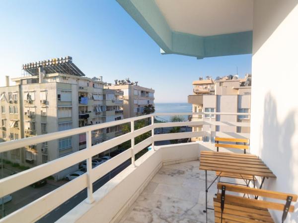 Mene City Hotel : photo 7 de la chambre chambre double deluxe - vue sur mer