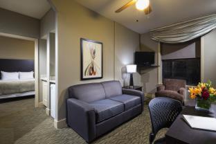 Majestic Hotel : photo 4 de la chambre room #5670715