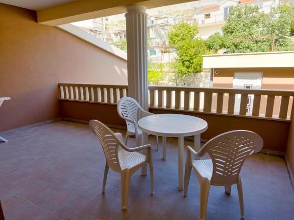 Dalmacija : photo 6 de la chambre chambre triple avec balcon