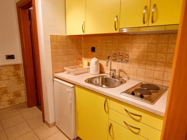 Dalmacija : photo 2 de la chambre chambre triple avec balcon