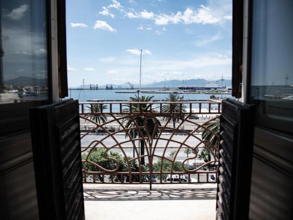 Hotel AeR BJ Vittoria : photo 1 de la chambre chambre lits jumeaux avec balcon - vue sur mer