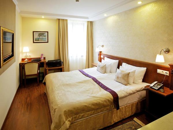Gold Hotel Budapest : photo 1 de la chambre chambre double ou lits jumeaux