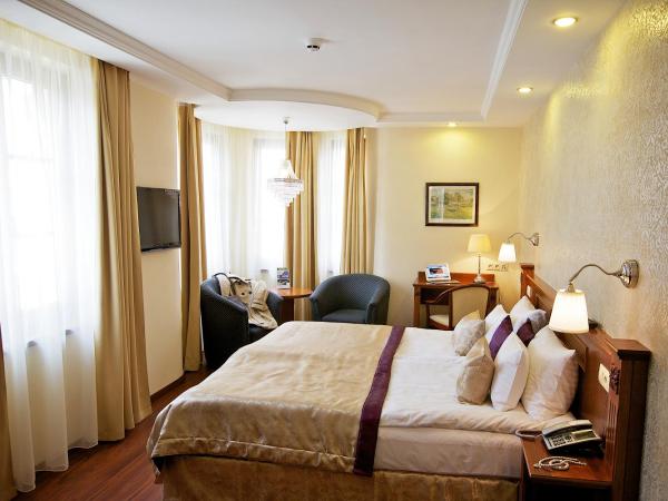 Gold Hotel Budapest : photo 1 de la chambre chambre double supérieure