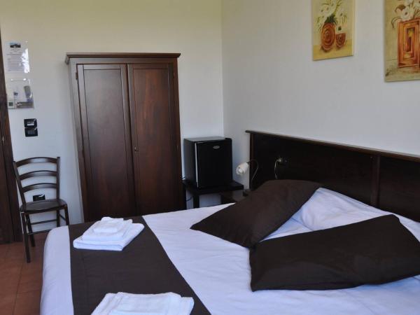 Bed & Breakfast Giardini Di Marzo : photo 5 de la chambre chambre double