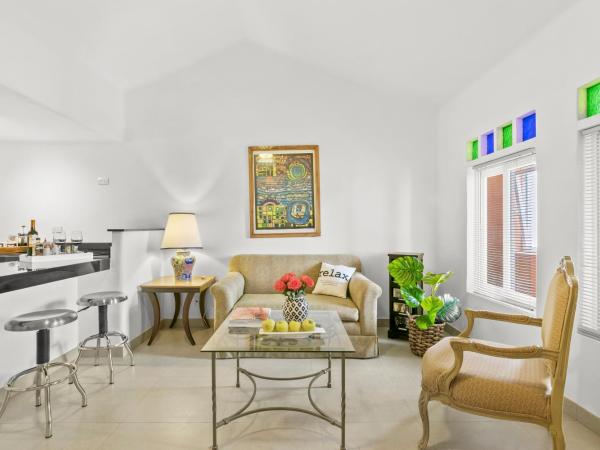 Casa Tortugas Boutique Hotel, An Authentic Hidden Gem in Cancun : photo 2 de la chambre suite 1 chambre - vue sur rue