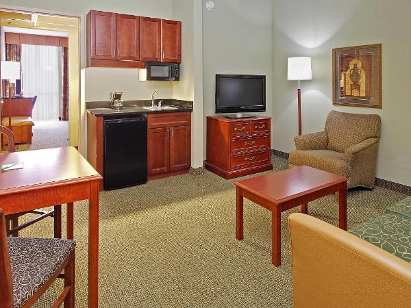 Holiday Inn Memphis-University of Memphis, an IHG Hotel : photo 3 de la chambre one-bedroom suite with two double beds hearing accessible - non-smoking