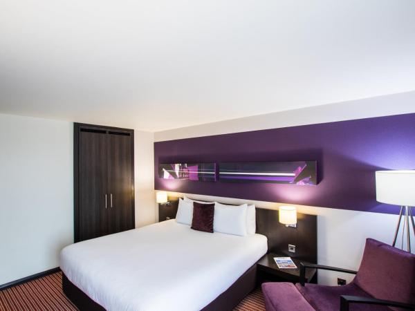 Crowne Plaza Birmingham City, an IHG Hotel : photo 7 de la chambre chambre lit queen-size club avec accès au salon