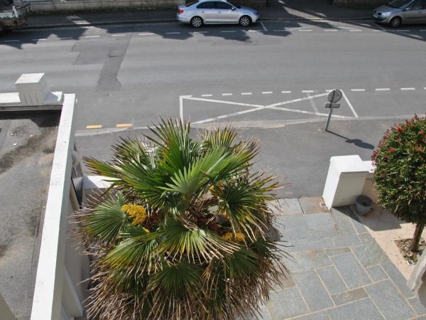 Hôtel Le Beaufort : photo 3 de la chambre chambre double confort avec vue sur rue