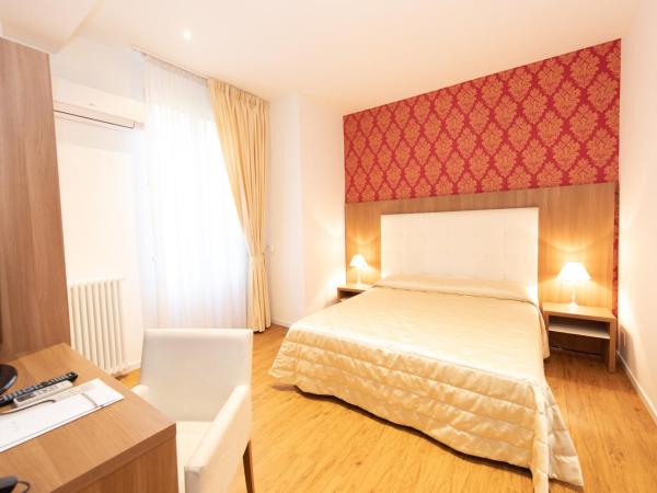 Albergo Rossini 1936 - Small & Charming : photo 8 de la chambre chambre double supérieure