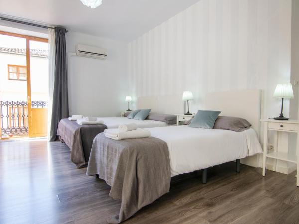 Kasa Katia Eco Guest House : photo 3 de la chambre chambre triple - vue sur ville