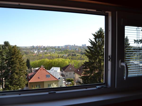 Pension Nika : photo 2 de la chambre chambre triple standard - non-fumeurs