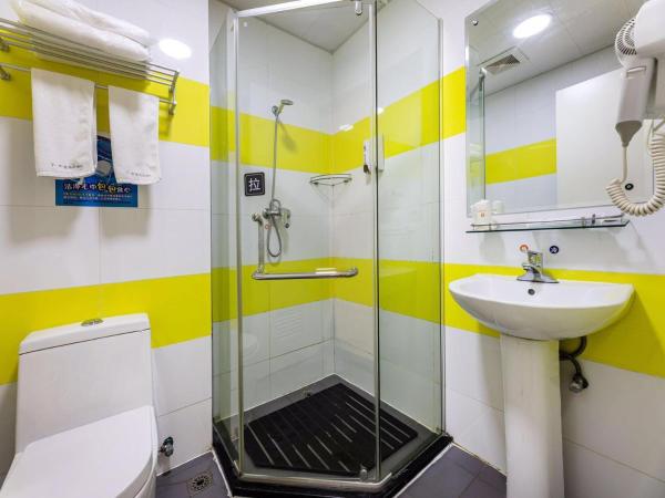 7Days Inn Suzhou Suzhou paradise Changjiang Road Su Fu Road : photo 4 de la chambre chambre lit queen-size business