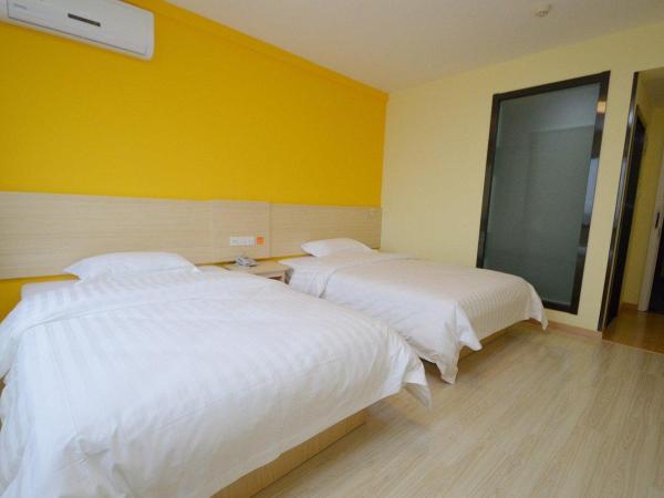 7Days Inn Nanjing Confucius temple Yudaojie : photo 1 de la chambre chambre lits jumeaux confortable