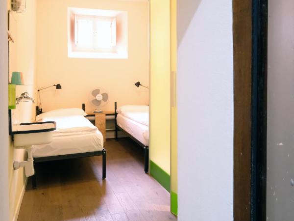 Barabas Luzern : photo 2 de la chambre chambre double ou lits jumeaux standard