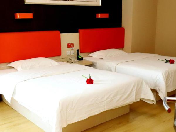 7Days Premium Dalian Airport : photo 2 de la chambre chambre lits jumeaux de luxe premium

