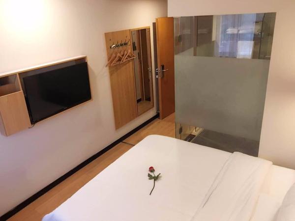 7Days Premium Nanjing Xinjiekou Zhangfu Garden Metro Station : photo 5 de la chambre chambre lit queen-size premium