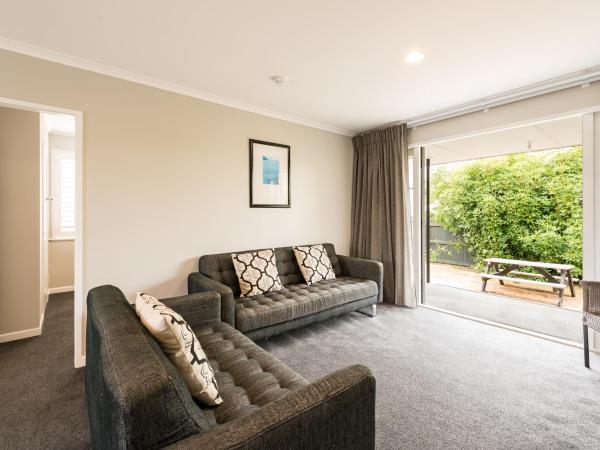 Suncourt Hotel & Conference Centre : photo 3 de la chambre chambre familiale