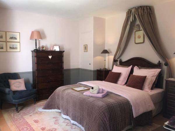 Les Aurochs : photo 1 de la chambre chambre lit queen-size