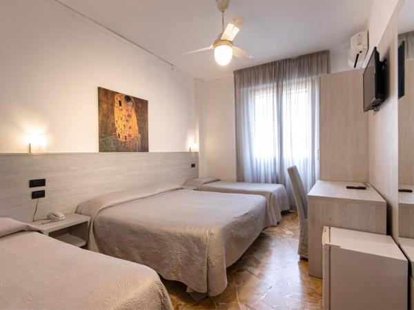 Hotel Careggi : photo 1 de la chambre chambre quadruple