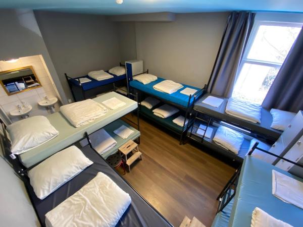 Hostel Cosmos Amsterdam : photo 7 de la chambre lit dans dortoir de 12 lits