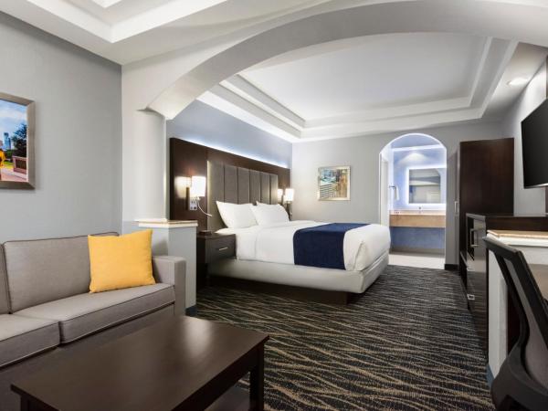 Days Inn & Suites by Wyndham Houston Hobby Airport : photo 3 de la chambre suite lit king-size - non-fumeurs