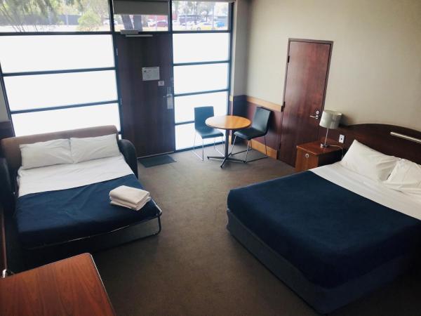 Highlander Hotel Bar Kitchen Rooftop : photo 7 de la chambre chambre spa supérieure avec canapé-lit