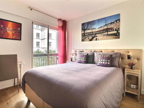 Assia & Nathalie - Luxury B&B MARAIS : photo 1 de la chambre chambre lit queen-size 