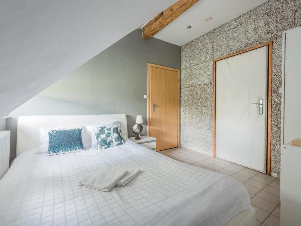 Fitness Hostel Premium : photo 1 de la chambre chambre double avec salle de bains privative