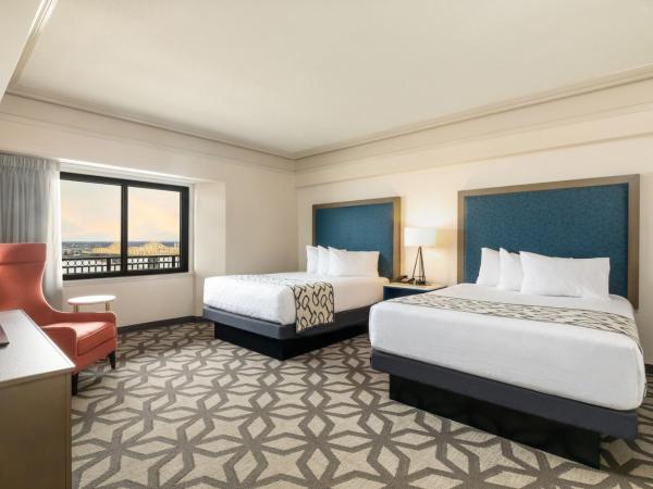 Galt House Hotel, A Trademark Collection Hotel : photo 1 de la chambre suite exécutive 1 chambre lit queen-size - non-fumeurs/tour est
