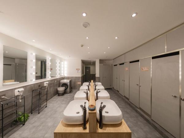 Fangorn Hostel : photo 4 de la chambre lit dans dortoir pour femmes de 6 lits