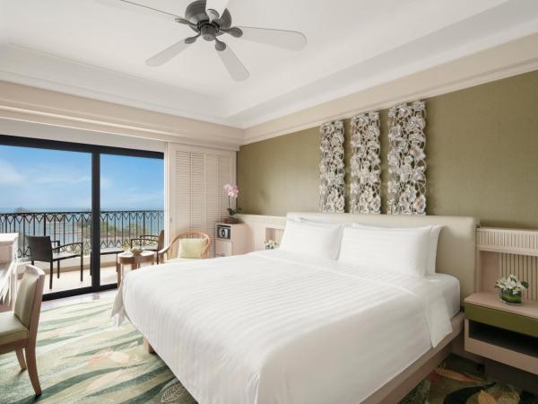 Shangri-La Rasa Sentosa, Singapore : photo 1 de la chambre chambre lit king-size panoramique - vue sur mer