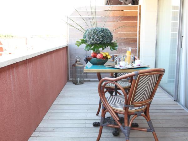 Hôtel Villa-Lamartine : photo 4 de la chambre chambre deluxe