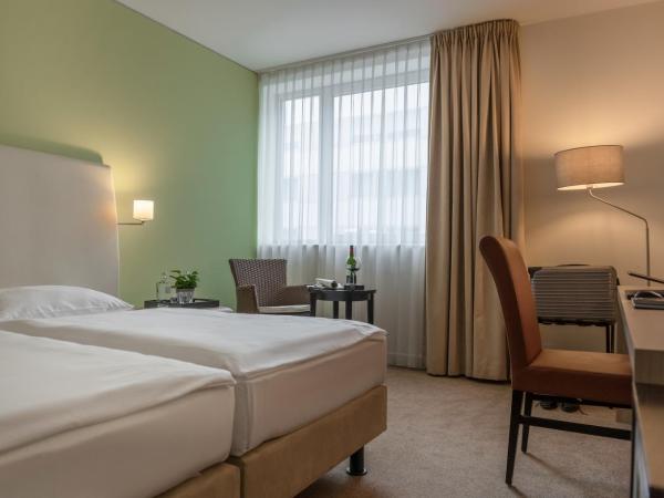 Tulip Inn Hotel Düsseldorf Arena : photo 4 de la chambre chambre double ou lits jumeaux standard