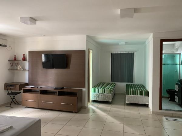 Porto das Palmeiras Hostel : photo 3 de la chambre suite lit king-size