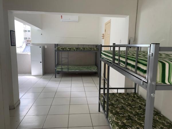 Porto das Palmeiras Hostel : photo 3 de la chambre lit simple dans dortoir de 10 lits