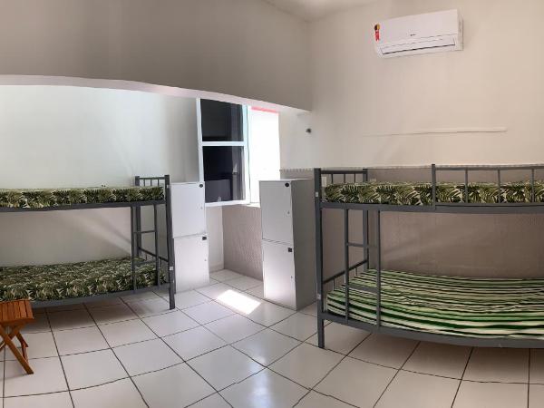 Porto das Palmeiras Hostel : photo 2 de la chambre lit simple dans dortoir de 10 lits