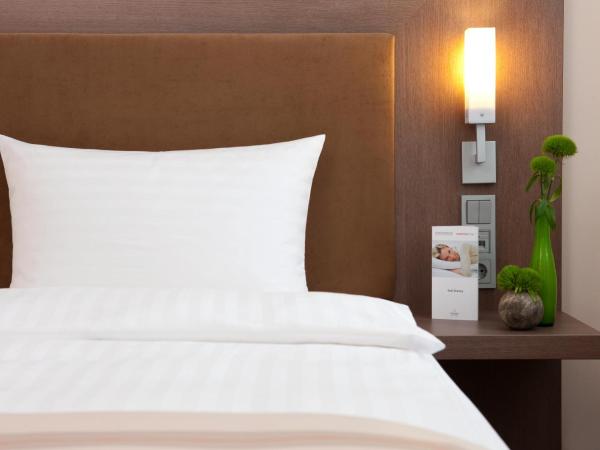 IntercityHotel Hannover : photo 4 de la chambre chambre double ou lits jumeaux standard