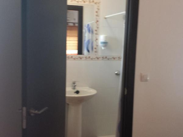 Pension Gran Plaza : photo 2 de la chambre chambre double ou lits jumeaux
