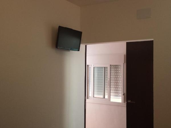 Pension Gran Plaza : photo 4 de la chambre chambre double avec salle de bains commune