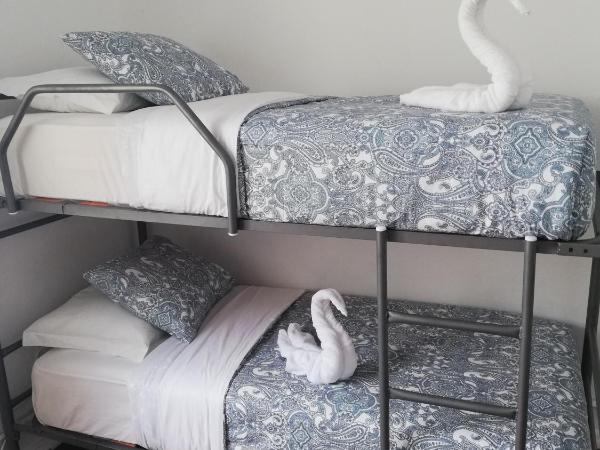 Blue Bairro Guesthouse : photo 9 de la chambre lit dans dortoir mixte de 4 lits