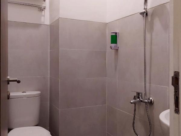 Front One Residence Syariah Mampang : photo 3 de la chambre chambre double Économique