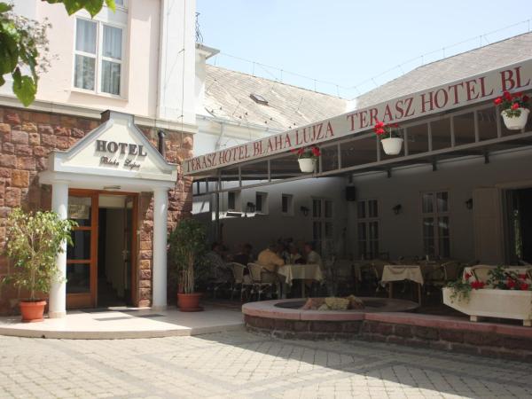 Hotel Blaha Lujza : photo 1 de la chambre chambre double - accessible aux personnes à mobilité réduite 