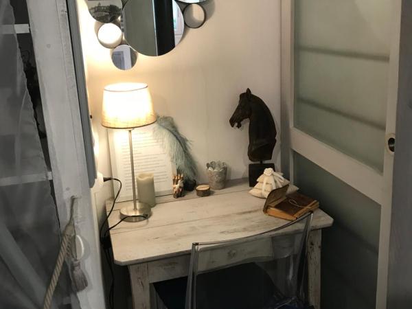 Chambre d'hôtes au calme avec spa : photo 4 de la chambre chambre double - vue sur jardin